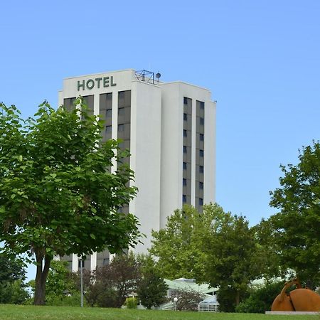 Plaza Inn Леонберг Екстериор снимка