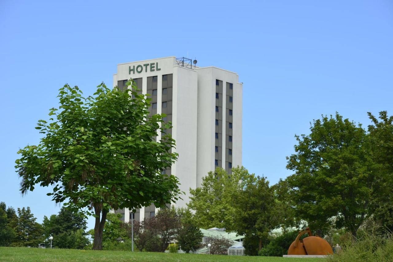 Plaza Inn Леонберг Екстериор снимка